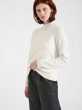 Banana Republic Creamy White Chunky Color-Block Sweater (Women's Petite S/P)